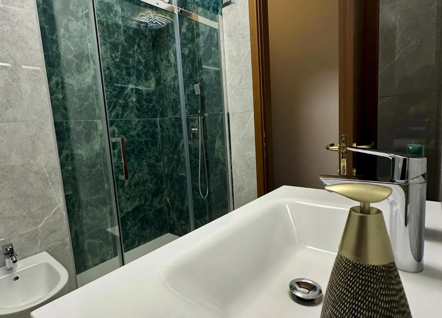King Apartment Milano Bocconi Olaszország