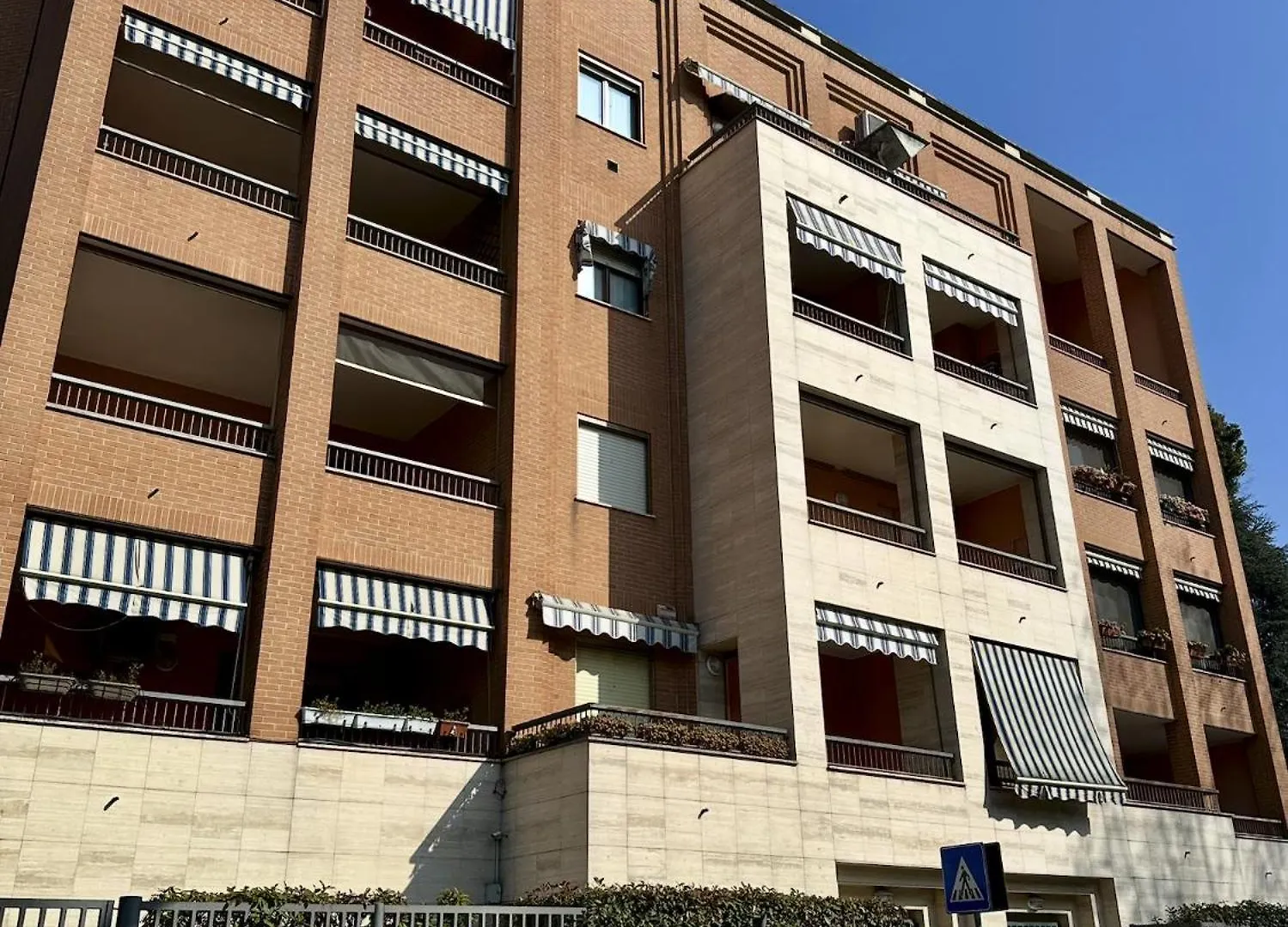 King Apartment Milano Bocconi 0*,  Olaszország